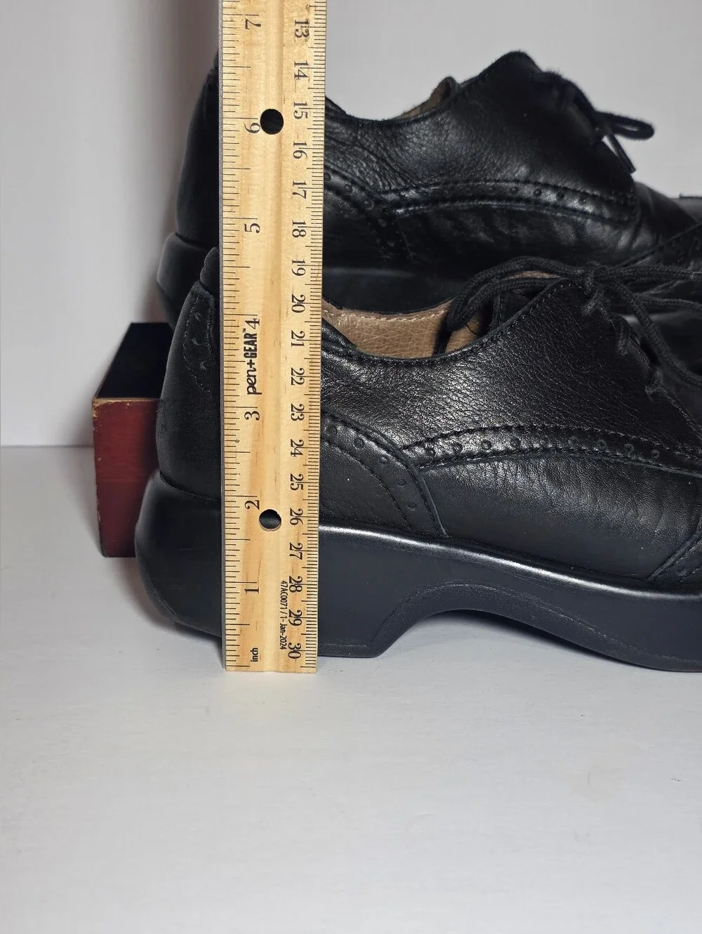 Vintage Black Leather Platform Oxford Shoes Wingtip Brogue Lace Up Women Size 37